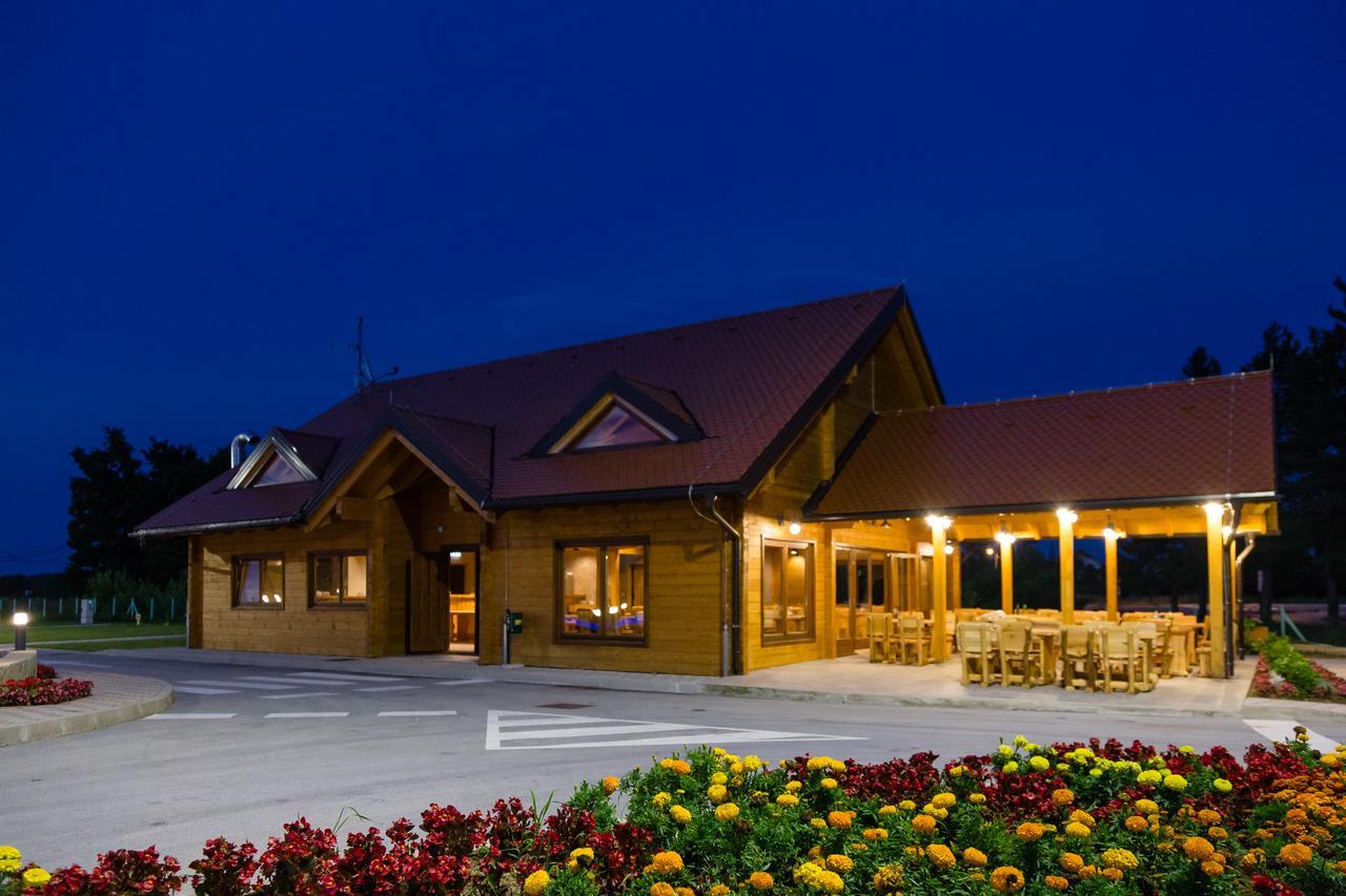 Holiday Park Macola Grabovac  Exterior foto